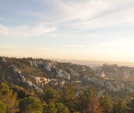 Les Alpilles au crépuscule